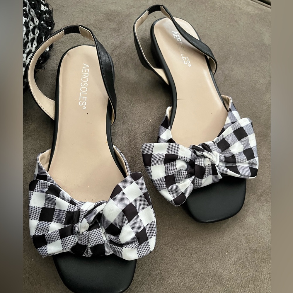 AEROSOLES downtime Black and White Sandals with Gingham Bow